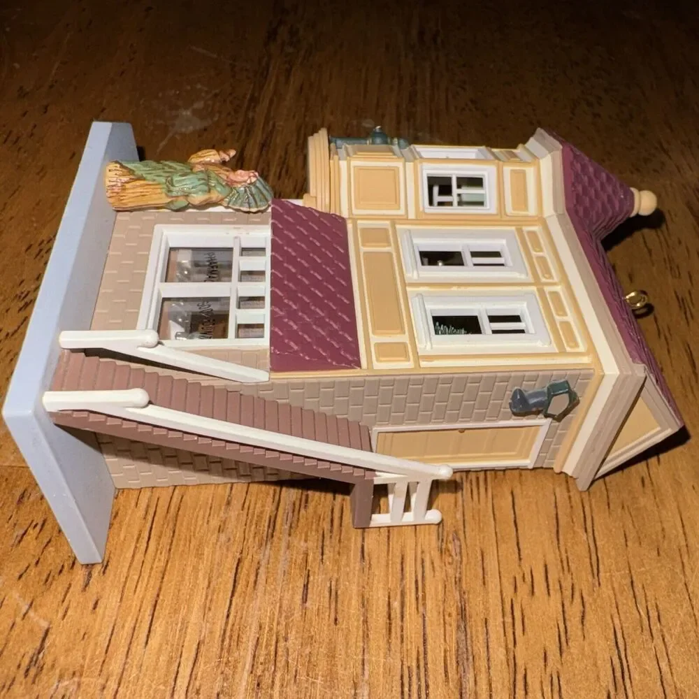 Hallmark Keepsake Ornament Neighborhood Drug Store  #11 Nostalgic Series 1994